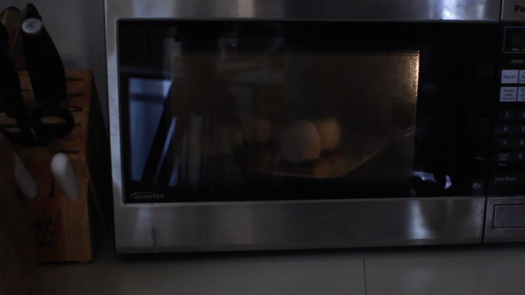 https://inthekitchenwithmatt.com/wp-content/uploads/2020/07/puffed-up-marshmallows-and-smores-in-the-microwave.jpg